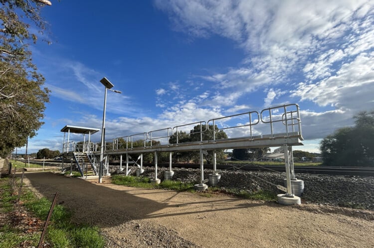 Inland Rail works to reduce delays at level crossing
